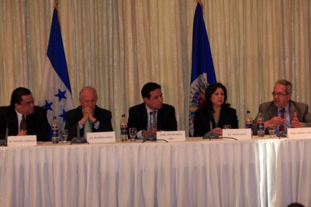 The verification commission of the Guaymuras agreement. From left Corrales, Lagos, Rico (from OAS), Solis, and Reina.